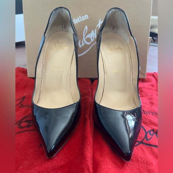 Christian Laboutin Hot Chick - 100mm heel -black patent - rarely worn - Picture 2 of 8